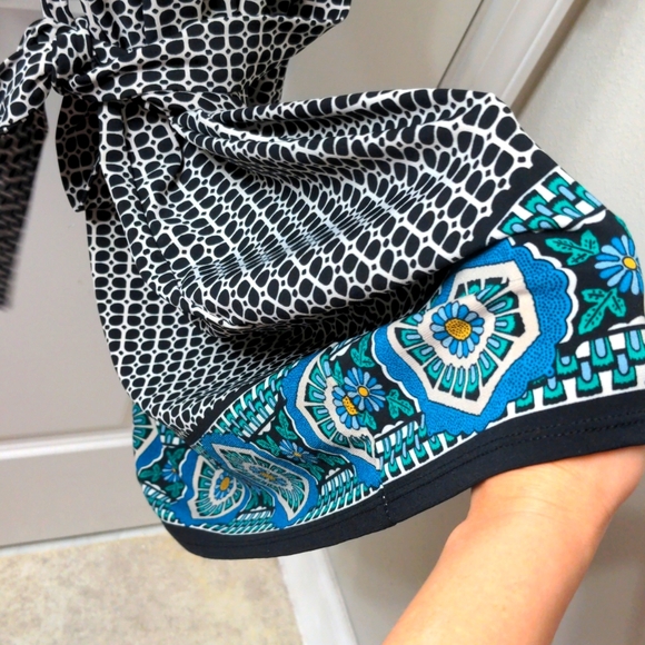 Max Studio Semi-Formal Women's Dress Small Black & White Pattern 3/4 Sleeves - Picture 2 of 6